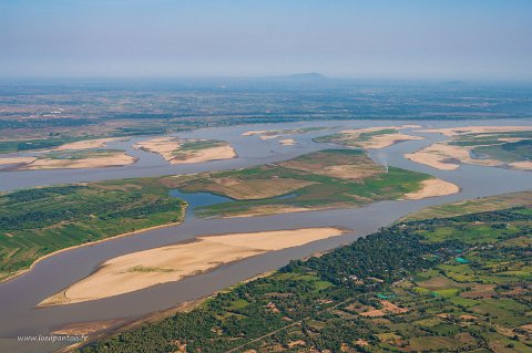 20191122__00289-22 Départ de Bagan, vue sur l'Irrawaddy